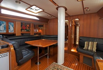 Entertainer 19 60-1985-Gulfstar-MKII-19