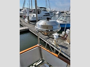 40 MARINE TRADER 1985 17 