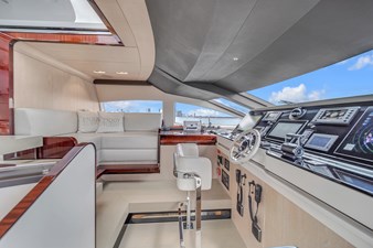 95 Raised Pilothouse 95 95' Azimut-64