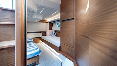 Lorax 61 2024 Tiara Yachts 48 LE