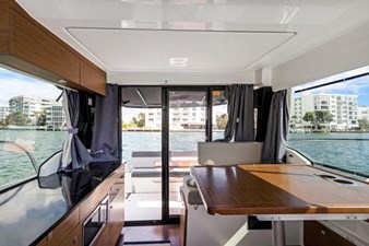 2020 Jeanneau NC Weekender 1095 4 