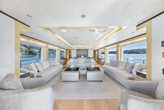 M/Y LEGACY 13 Main Saloon
