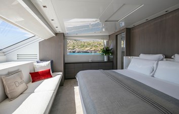 Dinaia SAN LORENZO SL 106 23 Master Cabin port view