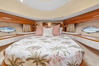 Takia 35 35_2001 65ft Princess V65 TAKIA