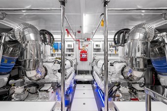 GENESIS 25 Engine Room 1