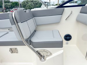 Bayliner DX2200 18 