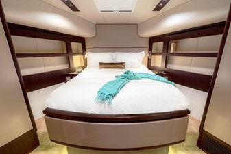MAJESTY 62M  4 