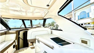 2017 Regal 35ft Sport Coupe 9 2017 Regal 35ft Sport Coupe (9)