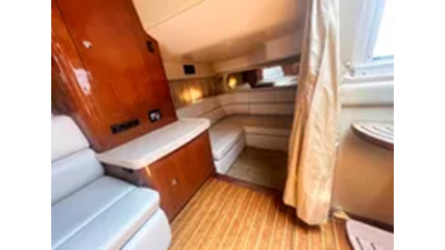 2005 Regal 3560 Commodor 17 