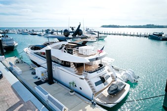 - 5 6_2018 86ft Sunseeker 86 Yacht ALEXA