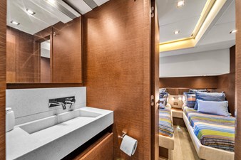 2015 Prestige 750 78 