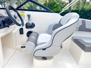 Bayliner VR4  20 