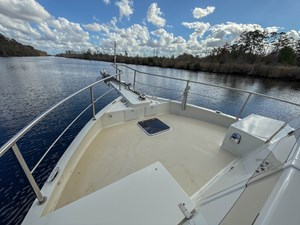LITTLE LADY 64 Foredeck Port