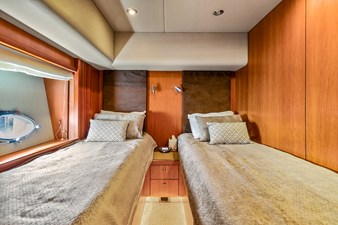 Her Way 40 47_2006 82ft Sunseeker Predator HER WAY