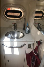 2016 Sea Ray 330 Sundancer 35 36