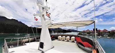 BASILISK 8 Fly Deck with awning (2576 x 1188) -edit (2)