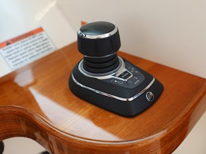 BONHEUR 11 Joystick w Skyhook 