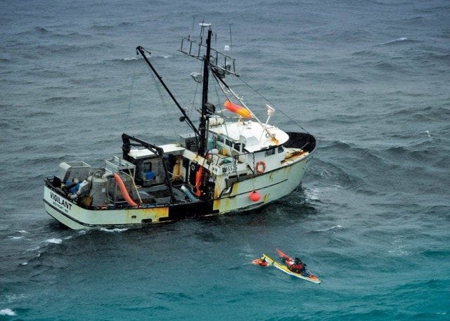 090730-G-6458F-502-Israeli kayakers