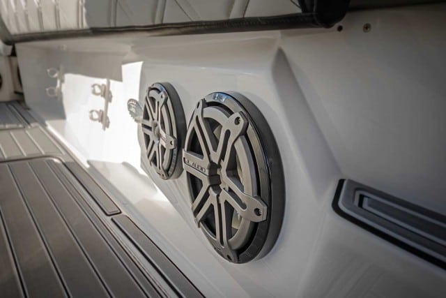 JL AUDIO SPEAKERS marine stereo