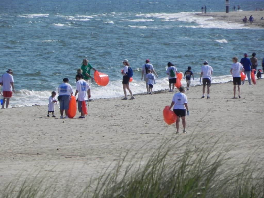This is an image of Volunteers come out on Clean the Bay Day in the Chesapeake
