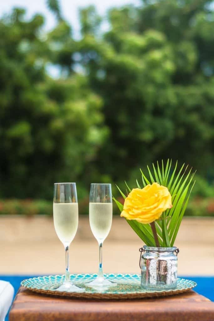 an image of champagne glasses with a Venetian Spritz