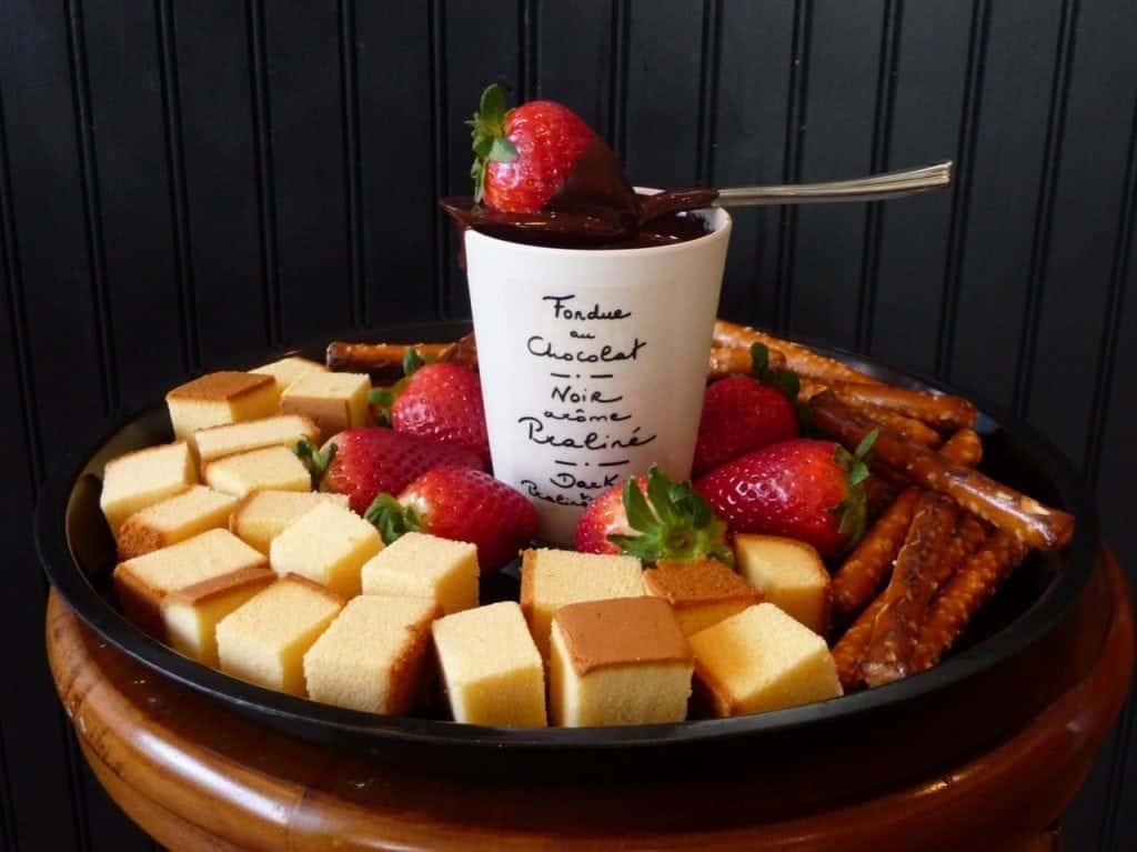 An image of chocolate fondue for Chocolate Fondue