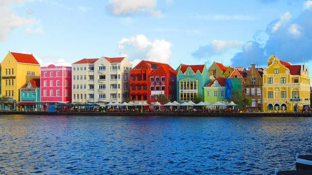 Colorful culture in Curaço