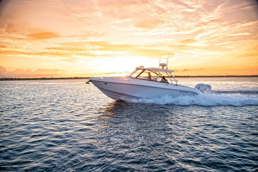 am image of a boat Everglades 340DC from Southern Boating