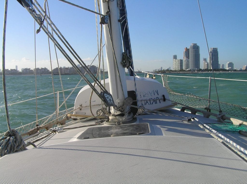 an image of a sailboat and Tips for Crossing the Gulf Stream