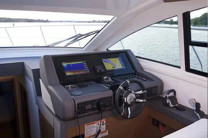 Helm of Cruisers 46 Cantius