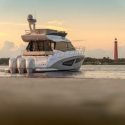 2021 Regal 42 FXO Boat Review