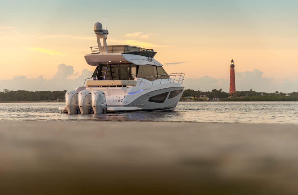 2021 Regal 42 FXO Boat Review