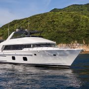 CL Yachts CLB88 –  2021 Long Range Cruisers Roundup