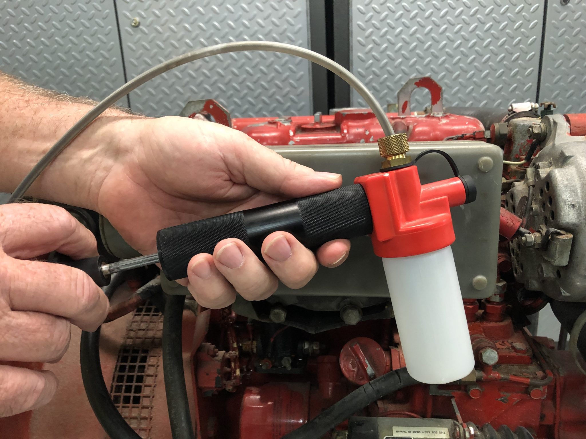 You Need to Know The Importance Of Boat Engine Oil Analysis