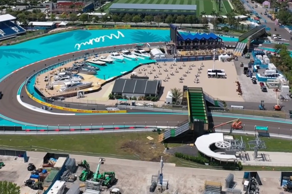 Miami F1 race: Fake marina with fake water steals show