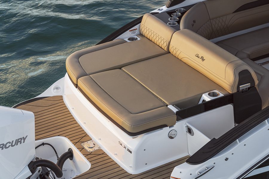 Sea Ray SLX 260 - Southern Boating