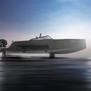 Iguana Yachts launches the First Electric Amphibious Boat: the Iguana Foiler