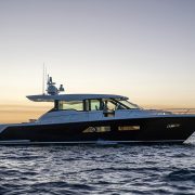 Tiara Yachts EX60 – 2023 Miami International Boat Show Preview
