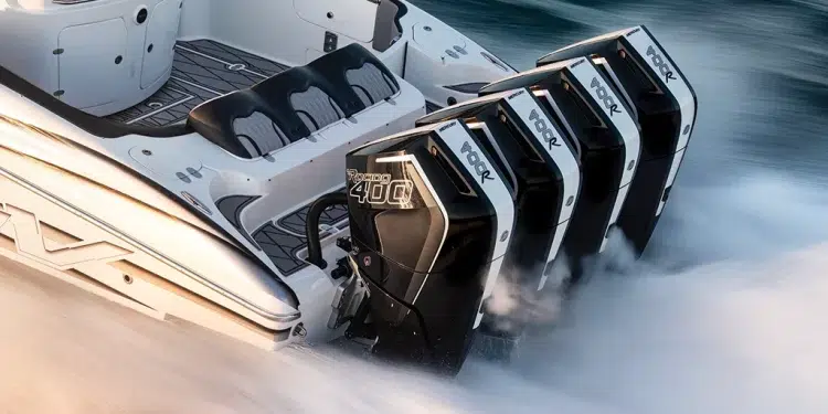 Mercury Racing V10 400R Outboard Aerial Photo