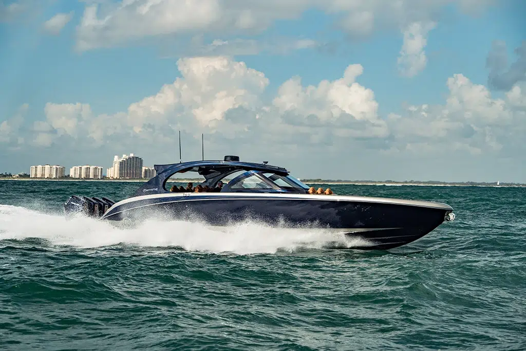 2023 mystic powerboats m5200 price