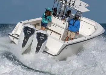 A center console turns on open water while sporting Honda's New BF350 Outboards