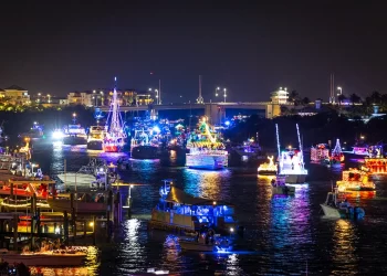 A Christmas Boat Parade - Credit: Sean Paul