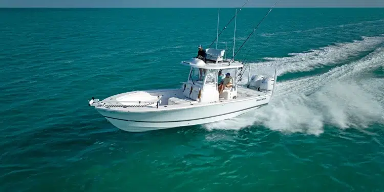 A Regulator 30XO cutting across blue-green waters