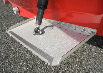 Stainless steel tab without anti-fouling paint