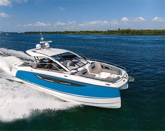 MIBS Preview – Four Winns’ New TH36 catamaran