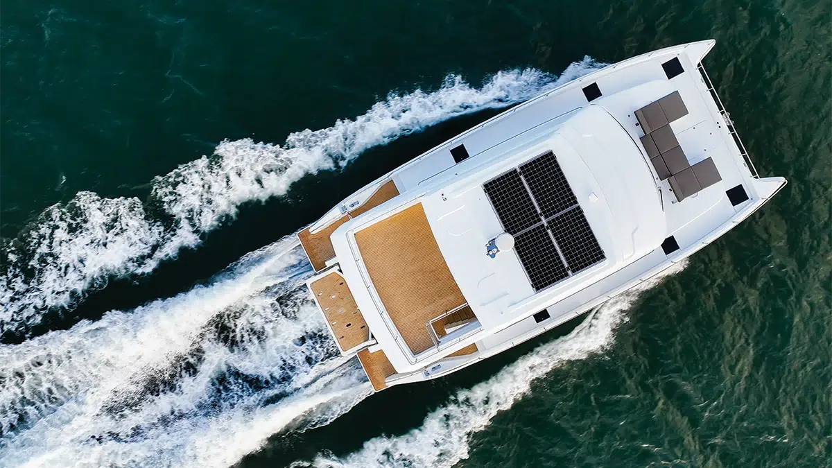 A Comprehensive Review Of The Iliad 53 Flybridge