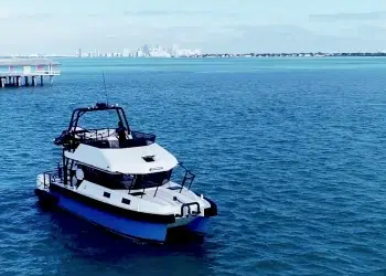 The Explorer 46, a hydrofoil power catamaran, anchored at Stiltsville.