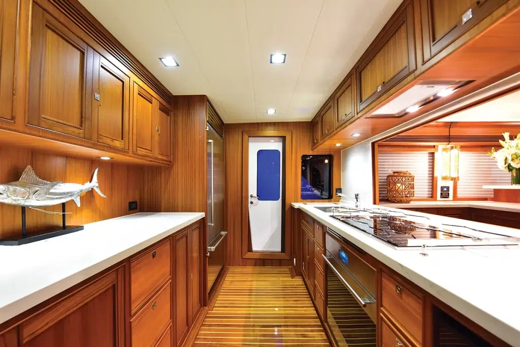 Marlow 90 V Galley