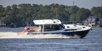 MJM Yachts 42