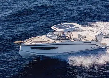 Navan boats white hull S30 running on deep blue water